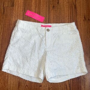 Lilly Pulitzer Resort Kelly Short White Oval Flower Petal Eyelet